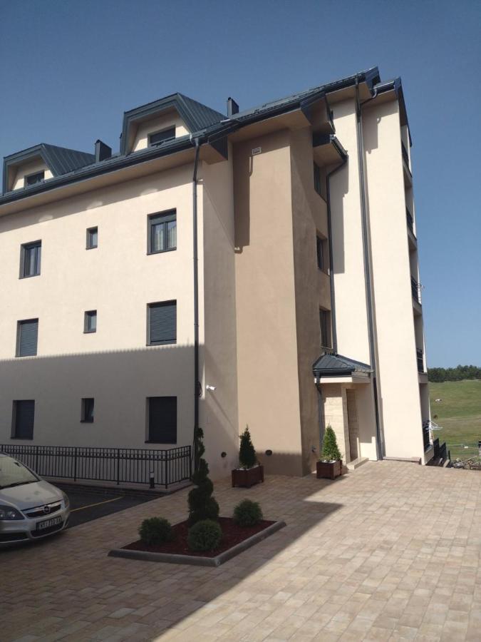 Apartman Viktor & Matej 兹拉蒂博尔 外观 照片